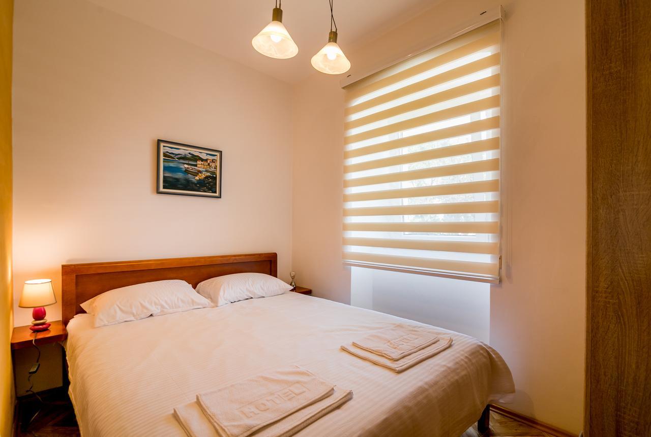 Apartments Villa Jovanka Херцег-Нови Экстерьер фото